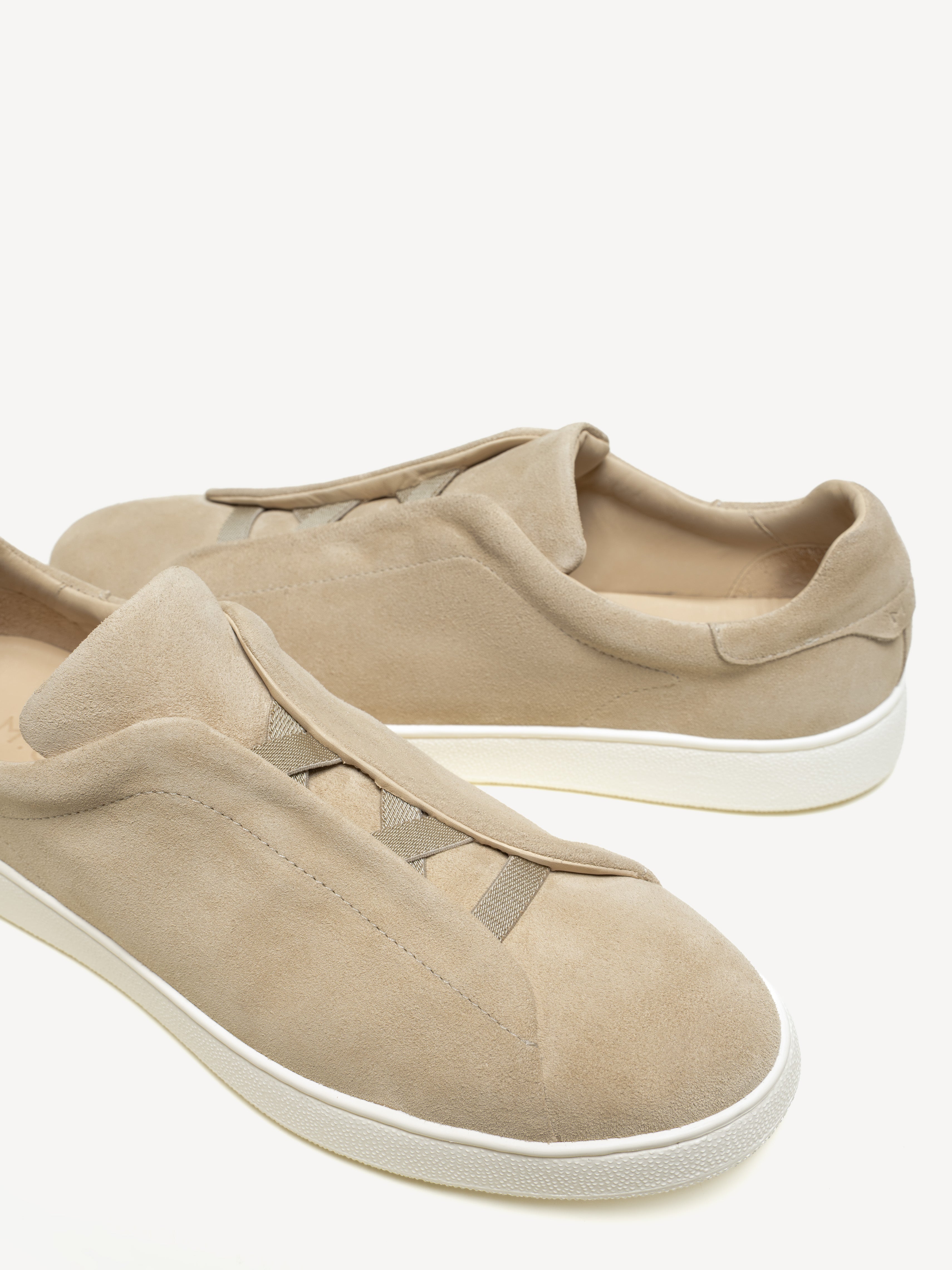 Softgrain Suede Trainer - Sand